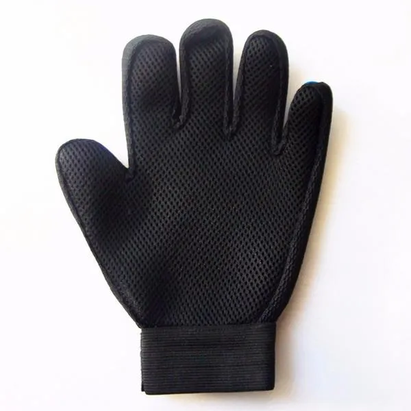 Gentle Deshedding Glove For Pet Grooming