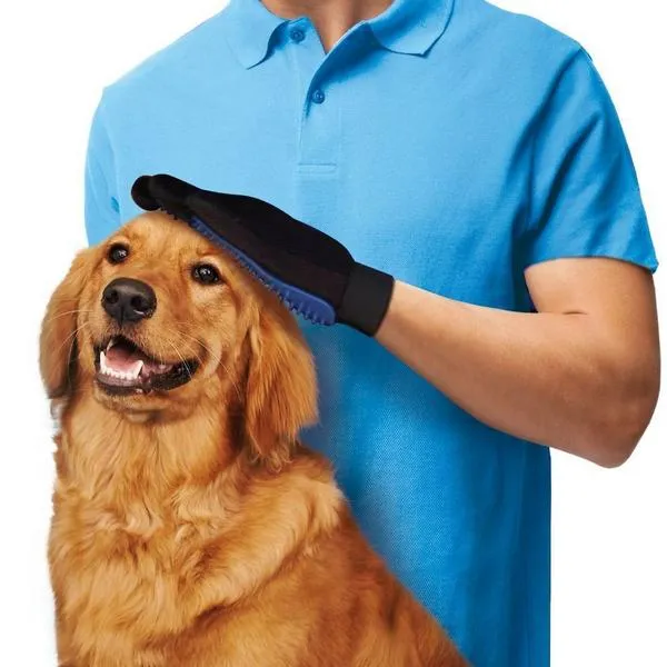 Gentle Deshedding Glove For Pet Grooming