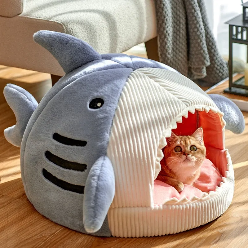 Pat and Pet Emporium | Pet Beds | The Shark Pet Bed